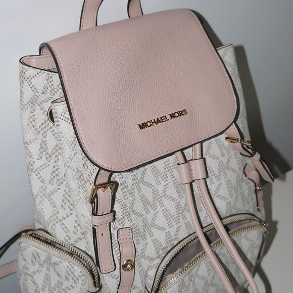 Michael Kors Rhea Medium Zip Backpack Vanilla Pink MK Signature main image 9